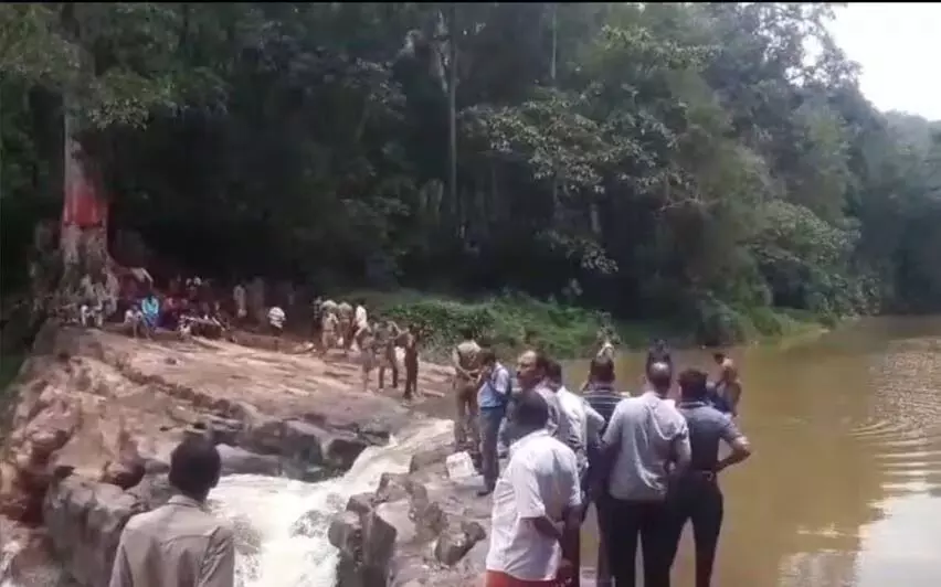 വാമനപുരം നദിയില് കാണാതായ എംടെക് വിദ്യാര്ഥിയുടെ മൃതദേഹം കണ്ടെത്തി വാമനപുരം നദിയില് കാണാതായ എംടെക് വിദ്യാര്ഥിയുടെ മൃതദേഹം കണ്ടെത്തി