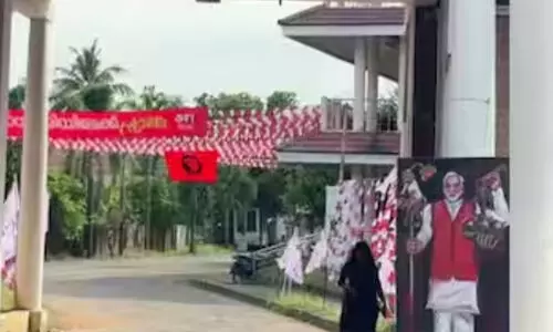 നരേന്ദ്ര മോദിക്കെതിരായ ഫ്ളക്സ്; കലാപാഹ്വാനത്തിന് കേസ് നരേന്ദ്ര മോദിക്കെതിരായ ഫ്ളക്സ്; കലാപാഹ്വാനത്തിന് കേസ്