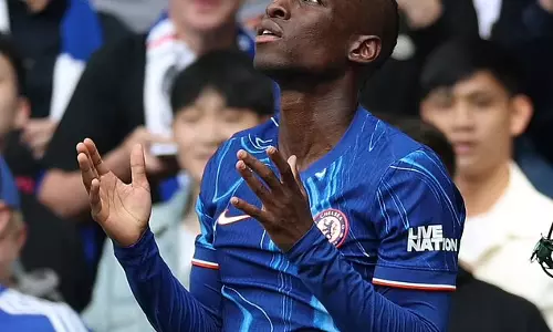 പ്രീമിയര് ലീഗ്; ചെല്സി തിരിച്ചുവരുന്നു; അഞ്ചാം സ്ഥാനത്തേക്ക്; ഇപ്സ്വിച്ച് ടൗണ് പുറത്തേക്ക് പ്രീമിയര് ലീഗ്; ചെല്സി തിരിച്ചുവരുന്നു; അഞ്ചാം സ്ഥാനത്തേക്ക്; ഇപ്സ്വിച്ച് ടൗണ് പുറത്തേക്ക്