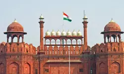 എന്‍സിഇആര്‍ടി പാഠപുസ്തകത്തില്‍ കാവി വെട്ട്; മുഗള്‍ രാജവംശത്തിന് പകരം കുംഭമേള