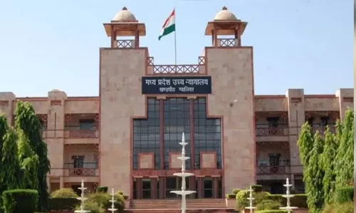 വാട്ട്‌സാപ്പ് സന്ദേശം; ഡോ. നഷീം ബാനുവിന് ജാമ്യം