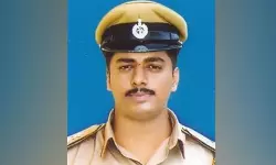 അഷ്‌റഫിനെ ഹിന്ദുത്വര്‍ തല്ലിക്കൊന്നത്‌ അറിഞ്ഞിട്ടും ശരിയായ രീതിയില്‍ കേസെടുത്തില്ല; ഇന്‍സ്‌പെക്ടര്‍ അടക്കം മൂന്നു പോലിസുകാര്‍ക്ക്‌ സസ്‌പെന്‍ഷന്‍