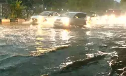 ഡല്‍ഹിയില്‍ കനത്ത മഴ; നാലു മരണം (വീഡിയോ)