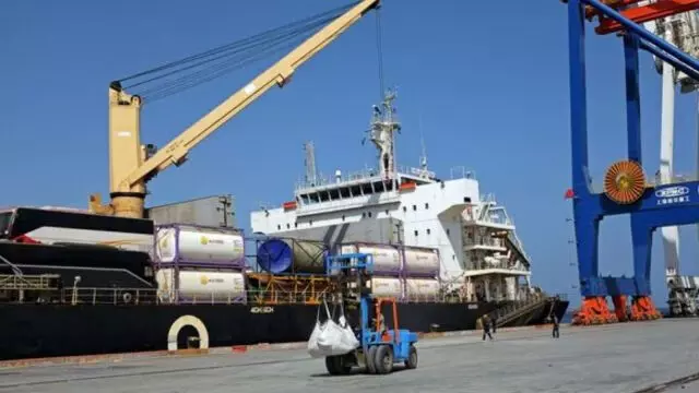 പാകിസ്താന്‍ കപ്പലുകള്‍ ഇന്ത്യന്‍ തുറമുഖങ്ങളില്‍ പ്രവേശിക്കുന്നത് നിരോധിച്ച് ഇന്ത്യ