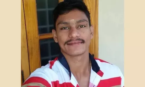 നെടുമങ്ങാട് സ്വദേശിയായ സൈനികന് റെയില്വേ ലോഡ്ജില് ജീവനൊടുക്കി നെടുമങ്ങാട് സ്വദേശിയായ സൈനികന് റെയില്വേ ലോഡ്ജില് ജീവനൊടുക്കി