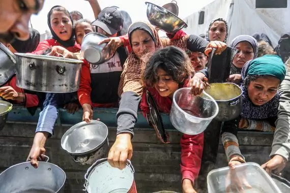 ഗസയിലെ കുട്ടികൾ നേരിടുന്ന പട്ടിണിയിൽ ലോകം മുഴുവൻ പങ്കാളികൾ: ഓക്സ്ഫാം