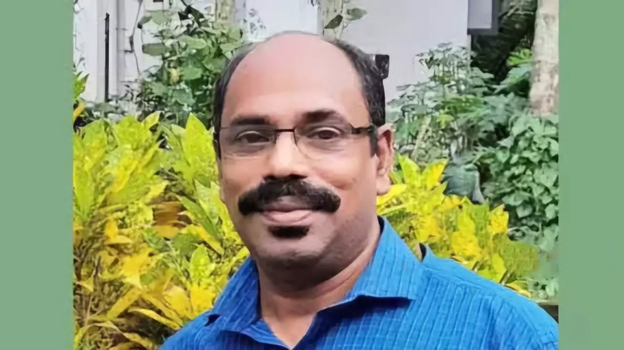 കുവൈത്തില് തീപിടിത്തത്തില് തിരൂര് സ്വദേശിയായ പ്രവാസി മലയാളി മരിച്ചു കുവൈത്തില് തീപിടിത്തത്തില് തിരൂര് സ്വദേശിയായ പ്രവാസി മലയാളി മരിച്ചു