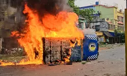 മുര്‍ഷിദാബാദ് സംഘര്‍ഷം വര്‍ഗീയ കലാപമല്ല: വസ്തുതാന്വേഷണ റിപോര്‍ട്ട്; സമാധാനന്തരീക്ഷം തകര്‍ക്കാന്‍ പോലിസ് ഒത്താശ; കല്ലേറ് ഹിന്ദുത്വവാദികള്‍ നടത്തിയത്