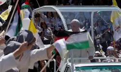 ഗസയിലെ കുട്ടികള്‍ക്കായി പോപ്പ്‌മൊബൈല്‍; പൂര്‍ത്തീകരിക്കുന്നത് ഫ്രാന്‍സിസ് മാര്‍പാപ്പയുടെ ആഗ്രഹമായ മൊബൈല്‍ ഹെല്‍ത്ത് ക്ലിനിക്