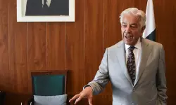 ഇന്ത്യയുടെ വിമാനങ്ങള് വീഴ്ത്തിയതിന് തെളിവ് സോഷ്യല് മീഡിയയിലുണ്ടെന്ന് പാകിസ്താന് പ്രതിരോധമന്ത്രി ഇന്ത്യയുടെ വിമാനങ്ങള് വീഴ്ത്തിയതിന് തെളിവ് സോഷ്യല് മീഡിയയിലുണ്ടെന്ന് പാകിസ്താന് പ്രതിരോധമന്ത്രി