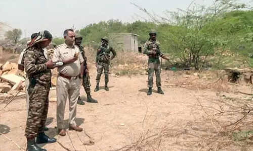 സൈനിക നീക്കത്തിന്റെ ദൃശ്യങ്ങള് സോഷ്യല് മീഡിയയില് പോസ്റ്റ് ചെയ്ത യുവാവ് അറസ്റ്റില് സൈനിക നീക്കത്തിന്റെ ദൃശ്യങ്ങള് സോഷ്യല് മീഡിയയില് പോസ്റ്റ് ചെയ്ത യുവാവ് അറസ്റ്റില്