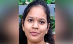 മാതാപിതാക്കള്ക്കൊപ്പം മൂന്നാറിലെത്തിയ പെണ്കുട്ടി റിസോര്ട്ടിലെ മുറിയില് മരിച്ച നിലയില് മാതാപിതാക്കള്ക്കൊപ്പം മൂന്നാറിലെത്തിയ പെണ്കുട്ടി റിസോര്ട്ടിലെ മുറിയില് മരിച്ച നിലയില്