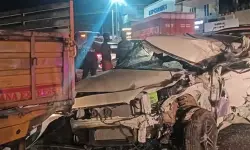 കാറും പിക്കപ്പ്‌വാനും കൂട്ടിയിടിച്ച് രണ്ടു പേര്‍ മരിച്ചു