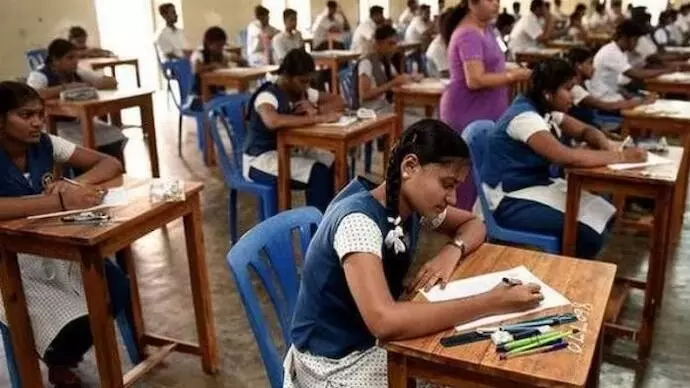 സിബിഎസ്ഇ പത്താം ക്ലാസ് പരീക്ഷാഫലം പ്രഖ്യാപിച്ചു സിബിഎസ്ഇ പത്താം ക്ലാസ് പരീക്ഷാഫലം പ്രഖ്യാപിച്ചു