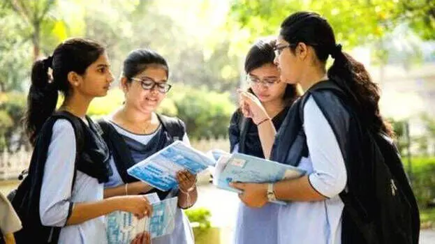 പ്ലസ് വണ് പ്രവേശനം: അപേക്ഷാ സമര്പ്പണം ഇന്നുമുതല് പ്ലസ് വണ് പ്രവേശനം: അപേക്ഷാ സമര്പ്പണം ഇന്നുമുതല്