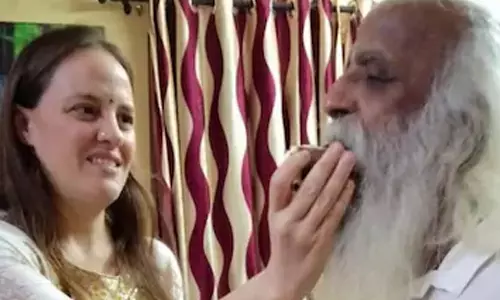 ഇസ്രായേല് സ്വദേശിനിയായ ഭാര്യയെ കൊന്ന കേസില് കോടതി വെറുതെവിട്ട യോഗ അധ്യാപകന് തൂങ്ങിമരിച്ച നിലയില് ഇസ്രായേല് സ്വദേശിനിയായ ഭാര്യയെ കൊന്ന കേസില് കോടതി വെറുതെവിട്ട യോഗ അധ്യാപകന് തൂങ്ങിമരിച്ച നിലയില്