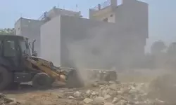 ഹല്‍ദ്വനിയില്‍ മുസ്‌ലിം ഉടമസ്ഥതയിലുള്ള 150ല്‍ അധികം വീടുകള്‍ പൊളിച്ചു (video)