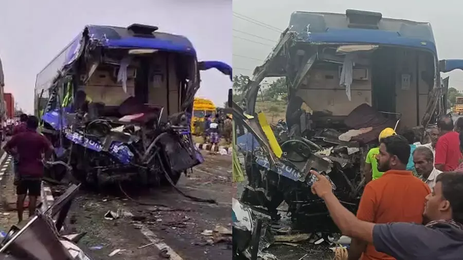 തമിഴ്നാട്ടിലെ കരൂരിലുണ്ടായ വാഹനാപകടം; നാലു മരണം തമിഴ്നാട്ടിലെ കരൂരിലുണ്ടായ വാഹനാപകടം; നാലു മരണം