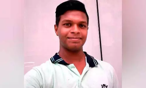 യുവാവിനെ സിഐഎസ്എഫ് ഉദ്യോഗസ്ഥര് കാറിടിപ്പിച്ച് കൊന്ന സംഭവം; ആഭ്യന്തര അന്വേഷണം ആരംഭിച്ചു യുവാവിനെ സിഐഎസ്എഫ് ഉദ്യോഗസ്ഥര് കാറിടിപ്പിച്ച് കൊന്ന സംഭവം; ആഭ്യന്തര അന്വേഷണം ആരംഭിച്ചു