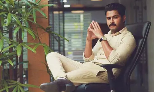 വിവാഹ വാഗ്ദാനം നല്കി പീഡിപ്പിച്ചെന്ന്; സീരിയല് നടന് റോഷന് ഉല്ലാസ് അറസ്റ്റില് വിവാഹ വാഗ്ദാനം നല്കി പീഡിപ്പിച്ചെന്ന്; സീരിയല് നടന് റോഷന് ഉല്ലാസ് അറസ്റ്റില്
