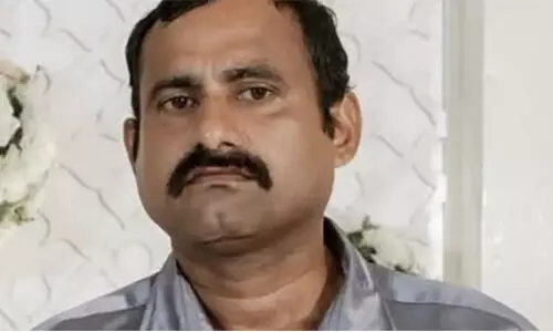 യുവാവ് പുഴയില് മരിച്ച നിലയില് യുവാവ് പുഴയില് മരിച്ച നിലയില്