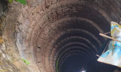 കിണറ്റില്‍ വീണ മകളെ രക്ഷിക്കാന്‍ അമ്മയും ചാടി; രണ്ടു പേരെയും നാട്ടുകാര്‍ രക്ഷിച്ചു