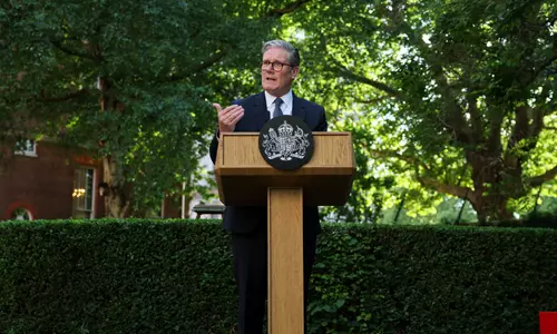 ഗസയിലെ ക്രൂരത അസഹ്യം: ഇസ്രായേലുമായുള്ള വ്യാപാര ചര്ച്ച മരവിപ്പിച്ച് ബ്രിട്ടന് ഗസയിലെ ക്രൂരത അസഹ്യം: ഇസ്രായേലുമായുള്ള വ്യാപാര ചര്ച്ച മരവിപ്പിച്ച് ബ്രിട്ടന്