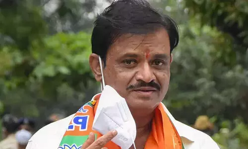 ബിജെപി എംഎല്എ പ്രതിയായ കൂട്ടബലാല്സംഗക്കേസ് പ്രത്യേക സംഘം അന്വേഷിക്കും ബിജെപി എംഎല്എ പ്രതിയായ കൂട്ടബലാല്സംഗക്കേസ് പ്രത്യേക സംഘം അന്വേഷിക്കും