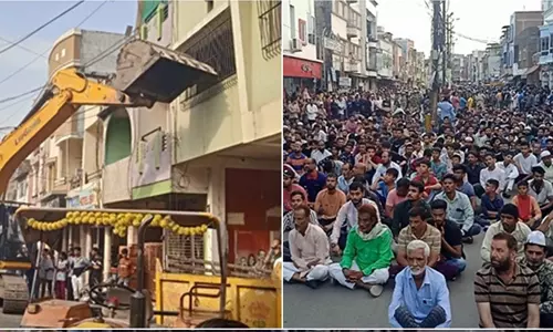 ഉജ്ജയ്‌നില്‍ ബുള്‍ഡോസര്‍ രാജുമായി അധികൃതര്‍; തെരുവില്‍ പ്രതിഷേധിച്ച് മുസ്‌ലിംകള്‍