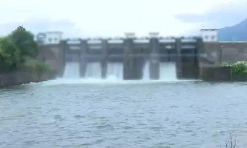 മലങ്കര ഡാമിന്റെ ഷട്ടറുകള് തുറന്നു മലങ്കര ഡാമിന്റെ ഷട്ടറുകള് തുറന്നു