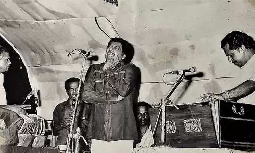 വി സാംബശിവന്റെ കഥാപ്രസംഗം എട്ടാം ക്ലാസുകാര് പഠിക്കും വി സാംബശിവന്റെ കഥാപ്രസംഗം എട്ടാം ക്ലാസുകാര് പഠിക്കും