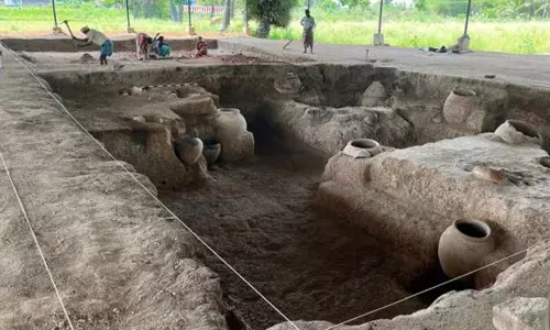 തമിഴ്നാട്ടിലെ കീഴടിയിലെ ഉദ്ഖനന റിപോര്ട്ട് തിരുത്തണമെന്ന് എഎസ്ഐ; ചരിത്രം തിരുത്താനാവില്ലെന്ന് ഗവേഷകന് തമിഴ്നാട്ടിലെ കീഴടിയിലെ ഉദ്ഖനന റിപോര്ട്ട് തിരുത്തണമെന്ന് എഎസ്ഐ; ചരിത്രം തിരുത്താനാവില്ലെന്ന് ഗവേഷകന്