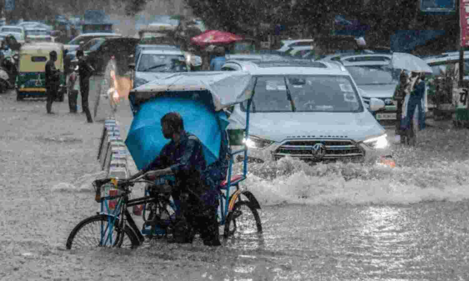 സംസ്ഥാനത്ത് വിവിധയിടങ്ങളില് പ്രളയ സാധ്യത മുന്നറിയിപ്പ് സംസ്ഥാനത്ത് വിവിധയിടങ്ങളില് പ്രളയ സാധ്യത മുന്നറിയിപ്പ്