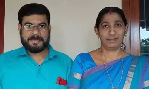 ദമ്പതികള് വീട്ടിനുള്ളില് തൂങ്ങിമരിച്ച നിലയില് ദമ്പതികള് വീട്ടിനുള്ളില് തൂങ്ങിമരിച്ച നിലയില്