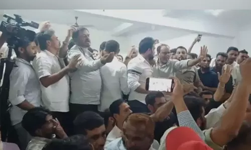 മുസ്‌ലിംകള്‍ക്കെതിരായ വര്‍ഗീയ ആക്രമണങ്ങള്‍ തടയുന്നതില്‍ കര്‍ണാടക സര്‍ക്കാര്‍ പരാജയപ്പെട്ടു; മൈനോറിറ്റി യൂണിറ്റ് യോഗത്തില്‍ സംഘര്‍ഷം, കെപിസിസി ജനറല്‍ സെക്രട്ടറിയടക്കം രാജിവച്ചു