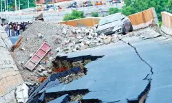 ദേശീയപാതാ തകര്ച്ച; സൈറ്റ് എന്ജിനിയറെ പിരിച്ചുവിട്ട് ദേശീയ പാത അതോറിറ്റി ദേശീയപാതാ തകര്ച്ച; സൈറ്റ് എന്ജിനിയറെ പിരിച്ചുവിട്ട് ദേശീയ പാത അതോറിറ്റി