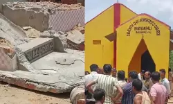 ക്രിസ്തു മതം സ്വീകരിച്ച ദലിത് കുടുംബം പഴയ ക്ഷേത്രം പൊളിച്ചു; റായ്ഗഡില് സംഘര്ഷം അഴിച്ചുവിട്ട് ഹിന്ദുത്വര് ക്രിസ്തു മതം സ്വീകരിച്ച ദലിത് കുടുംബം പഴയ ക്ഷേത്രം പൊളിച്ചു; റായ്ഗഡില് സംഘര്ഷം അഴിച്ചുവിട്ട് ഹിന്ദുത്വര്