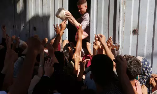 ഗസയിലെ ജനങ്ങളെ പട്ടിണിയിലാക്കുന്ന ഇസ്രായേല്‍ നടപടി യുദ്ധക്കുറ്റം യുഎന്‍ മേധാവി: ടോം ഫ്‌ലെച്ചര്‍ (വിഡിയോ)