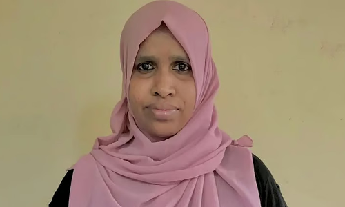 മകളുടെ വിവാഹത്തലേന്ന് കേക്ക് തൊണ്ടയില്‍ കുടുങ്ങി യുവതി മരിച്ചു