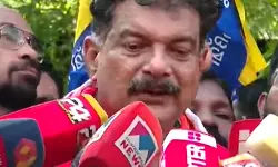 നിലമ്പൂര് ഉപതിരഞ്ഞെടുപ്പ്: പി വി അന്വര് നാമനിര്ദേശപത്രിക സമര്പ്പിച്ചു നിലമ്പൂര് ഉപതിരഞ്ഞെടുപ്പ്: പി വി അന്വര് നാമനിര്ദേശപത്രിക സമര്പ്പിച്ചു