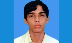 അരിയില് ഷുക്കൂര് വധക്കേസ്: സാക്ഷികളെ തട്ടിക്കൊണ്ടു പോയെന്ന കേസില് സിപിഎം നേതാവിനെ വെറുതെവിട്ടു അരിയില് ഷുക്കൂര് വധക്കേസ്: സാക്ഷികളെ തട്ടിക്കൊണ്ടു പോയെന്ന കേസില് സിപിഎം നേതാവിനെ വെറുതെവിട്ടു