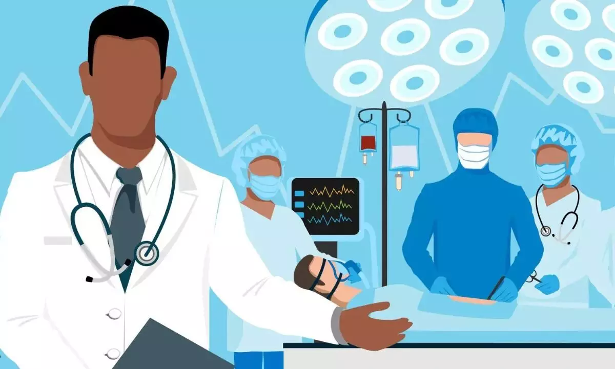 റിട്ടേയര്‍ഡ് ഐഎഎസ് ഉദ്യോഗസ്ഥന്‍ കോമയില്‍; ചികില്‍സാപിഴവെന്ന് പരാതി