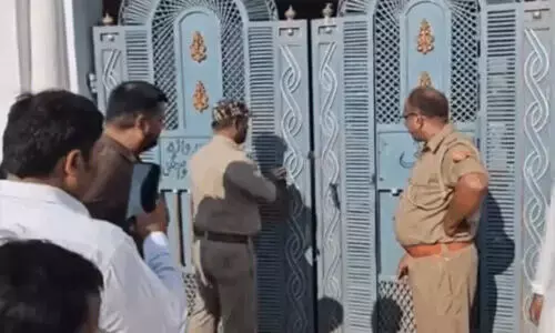 അന്വാറുല് ഉലൂം മദ്റസയെ വേട്ടയാടി യുപി സര്ക്കാര്; 3.94 ലക്ഷം പിഴയിട്ടു അന്വാറുല് ഉലൂം മദ്റസയെ വേട്ടയാടി യുപി സര്ക്കാര്; 3.94 ലക്ഷം പിഴയിട്ടു