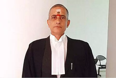 ഹിന്ദുത്വവാദിയായ അഭിഭാഷകനെ സ്റ്റാന്ഡിങ് കോണ്സില് സ്ഥാനത്തു നിന്നു മാറ്റും: വഴിക്കടവ് പഞ്ചായത്ത് ഹിന്ദുത്വവാദിയായ അഭിഭാഷകനെ സ്റ്റാന്ഡിങ് കോണ്സില് സ്ഥാനത്തു നിന്നു മാറ്റും: വഴിക്കടവ് പഞ്ചായത്ത്