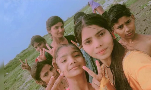 ആറ് പെണ്‍കുട്ടികള്‍ യമുനാനദിയില്‍ മുങ്ങിമരിച്ചു