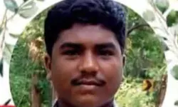 തേക്കടി തടാകത്തില് കുളിക്കാന് ഇറങ്ങിയ 17കാരനെ കാണാതായി തേക്കടി തടാകത്തില് കുളിക്കാന് ഇറങ്ങിയ 17കാരനെ കാണാതായി