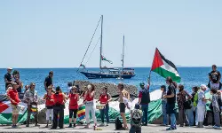 നിരന്തര നിരീക്ഷണത്തില്‍, ഉറക്കം നിഷേധിച്ചു; ഇസ്രായേലിന്റെ പീഡന മുറകള്‍ വിശദീകരിച്ച് ഫ്രീഡം ഫ്‌ളോട്ടില്ല ദൗത്യത്തിലെ  ആക്ടിവിസ്റ്റുകള്‍