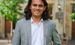 ഓക്‌സ്‌ഫോര്‍ഡില്‍ നിന്ന് നിയമത്തില്‍ ഡോക്ടറേറ്റ് നേടിയ ആദ്യത്തെ ദലിത് വ്യക്തിയായി അസാങ് വാങ്കഡെ