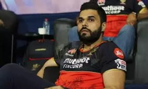 ബംഗളൂരു ദുരന്തം; ആര്സിബി മാര്ക്കറ്റിങ് മേധാവിയെ ഇടക്കാല ജാമ്യത്തില് വിടാന് ഉത്തരവ് ബംഗളൂരു ദുരന്തം; ആര്സിബി മാര്ക്കറ്റിങ് മേധാവിയെ ഇടക്കാല ജാമ്യത്തില് വിടാന് ഉത്തരവ്