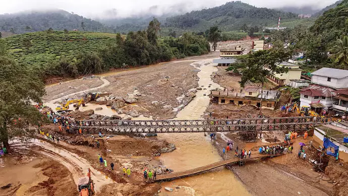മുണ്ടക്കൈ-ചൂരല്‍മല ദുരന്തം: ദുരിതബാധിതരുടെ വായ്പ എഴുതി തള്ളാത്തതില്‍ കേന്ദ്രസര്‍ക്കാരിന് രൂക്ഷവിമര്‍ശനം
